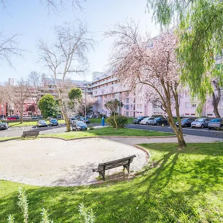 Quiet & Comfortable 1br *